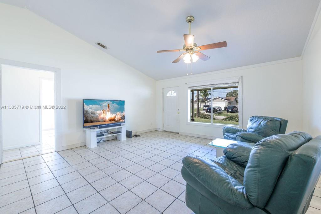 438 SW Lairo Ave, Port St. Lucie FL 34953 photo 4