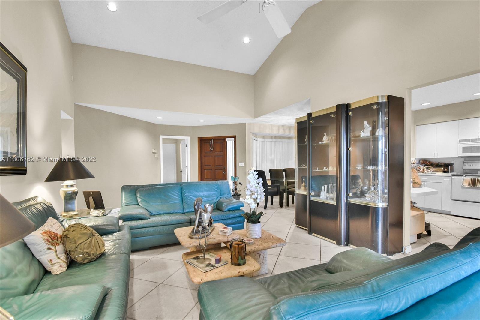 360 NW 97th Ave # 360, Plantation FL 33324 photo 5