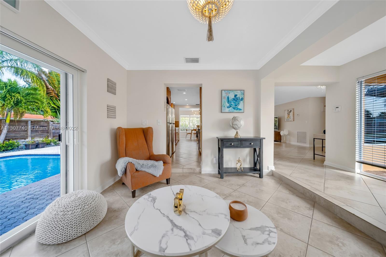 3320 NE 18th Ter, Oakland Park FL 33306 photo 4