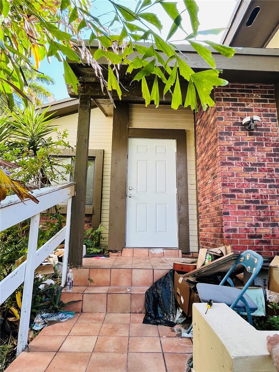21820 SW 98th Pl, Cutler Bay FL 33190 photo 5