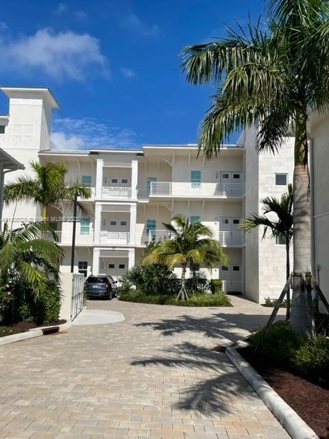 51 SE Seminole St # 204, Stuart FL 34994 photo 2