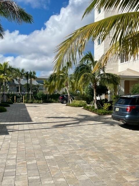 51 SE Seminole St # 204, Stuart FL 34994 photo 3