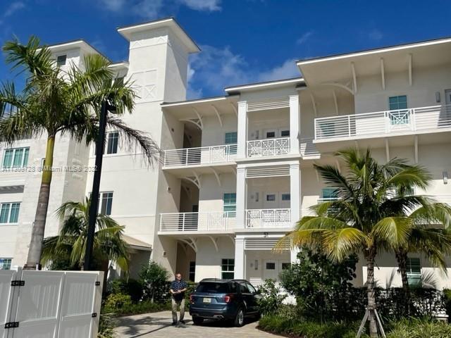 51 SE Seminole St # 204, Stuart FL 34994 photo 4