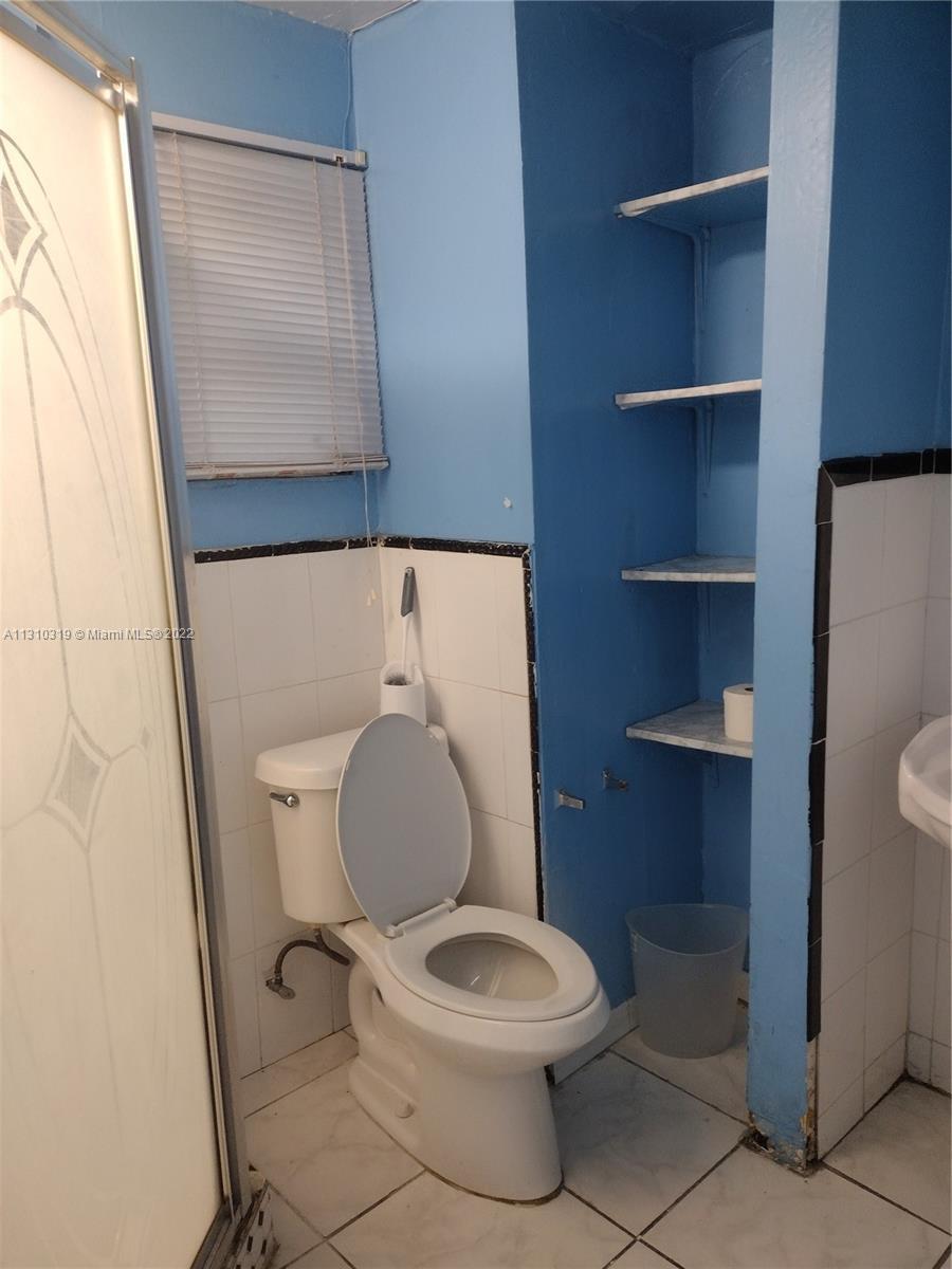 2240 NW 98th St, Miami FL 33147 photo 4