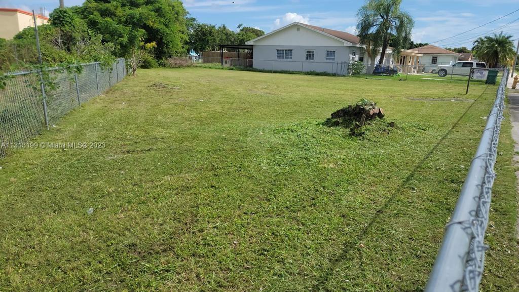 11500 SW 214, Cutler Bay FL 33189 photo 2