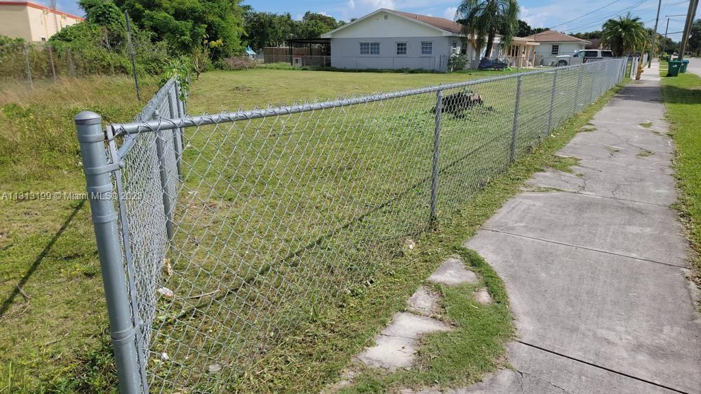 11500 SW 214, Cutler Bay FL 33189 photo 3