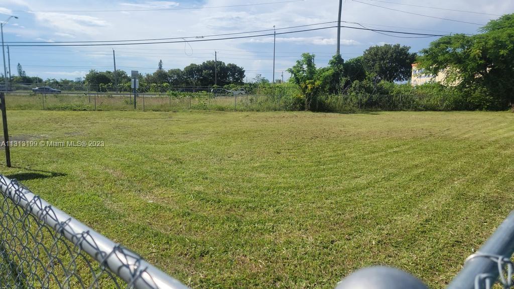 11500 SW 214, Cutler Bay FL 33189