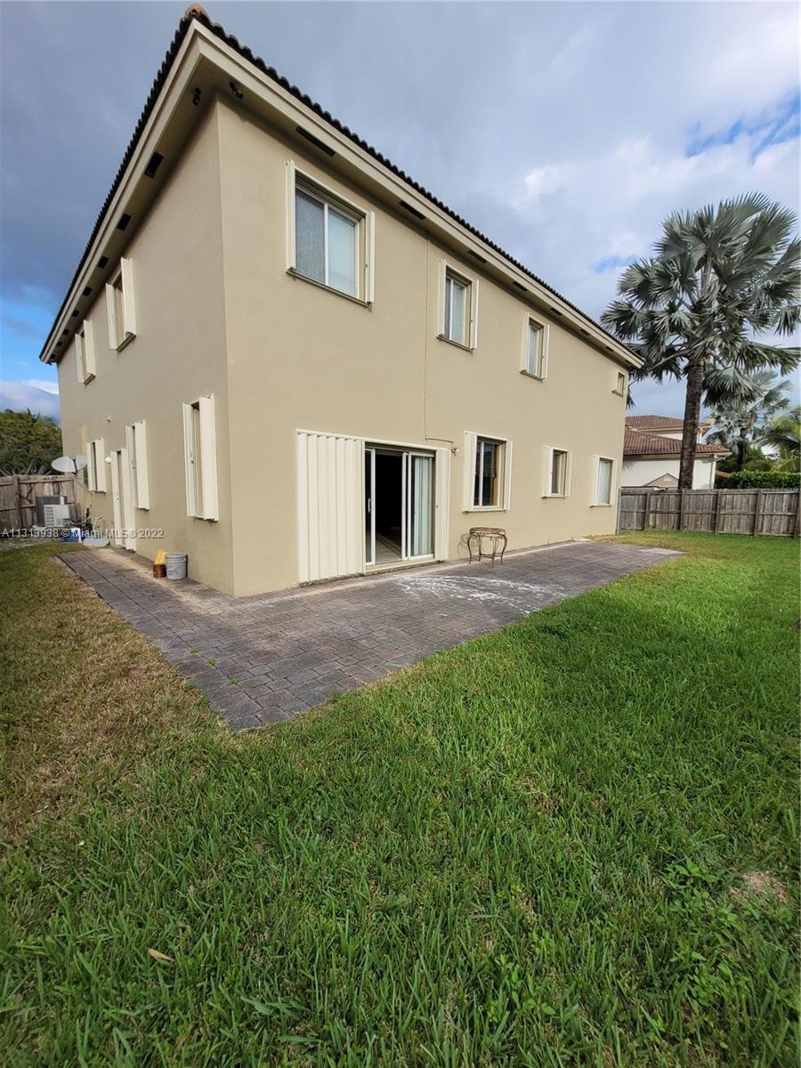 9508 SW 221st Ln, Cutler Bay FL 33190 photo 5