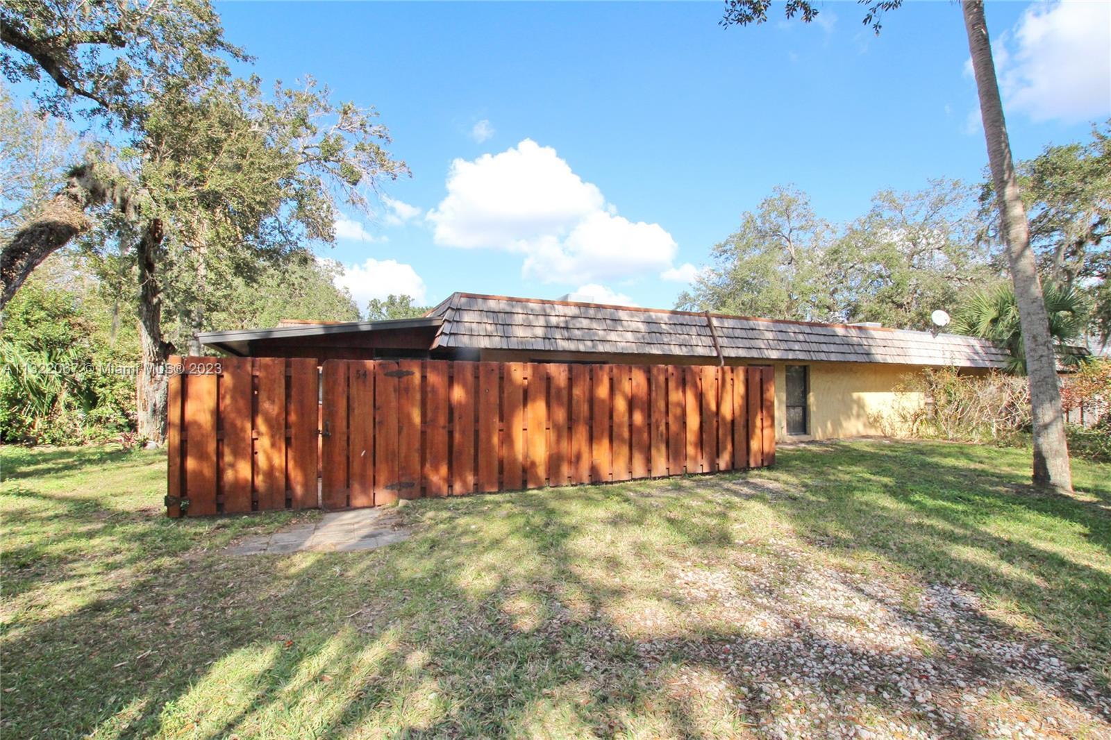 2201 SW 28th Street # 54, Okeechobee FL 34974 photo 2