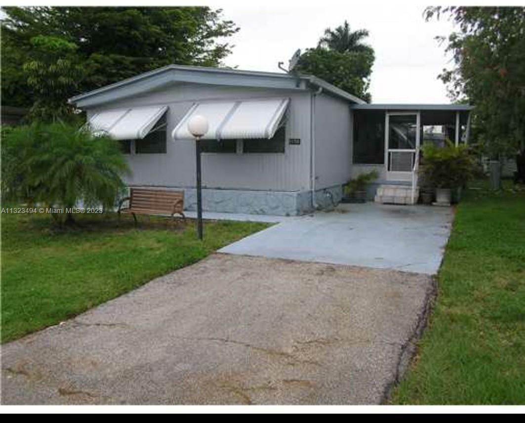 21731 NW 7th Ct, Pembroke Pines FL 33029