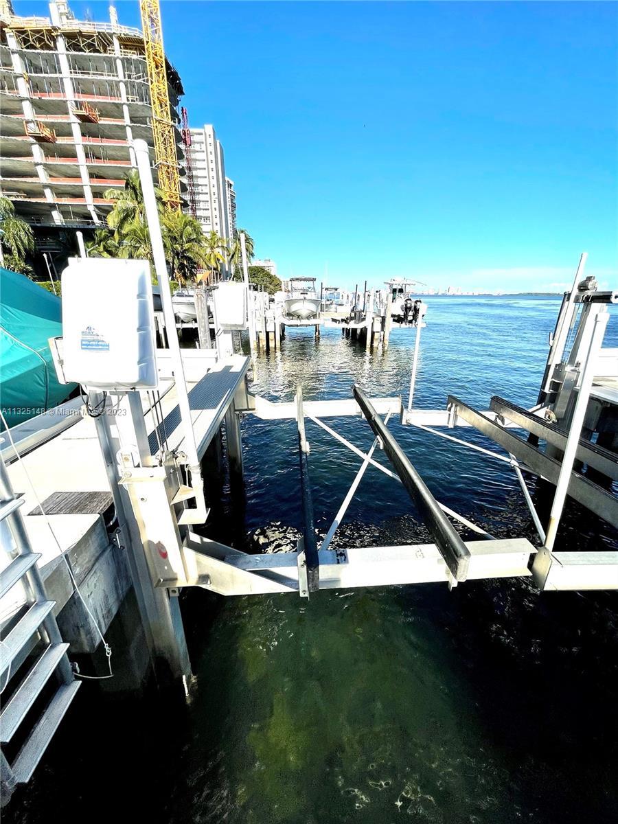 150 SE 25 RD, Miami FL 33129 photo 4