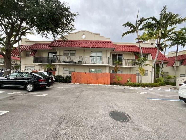 6713 N Kendall Dr # 607, Pinecrest FL 33156