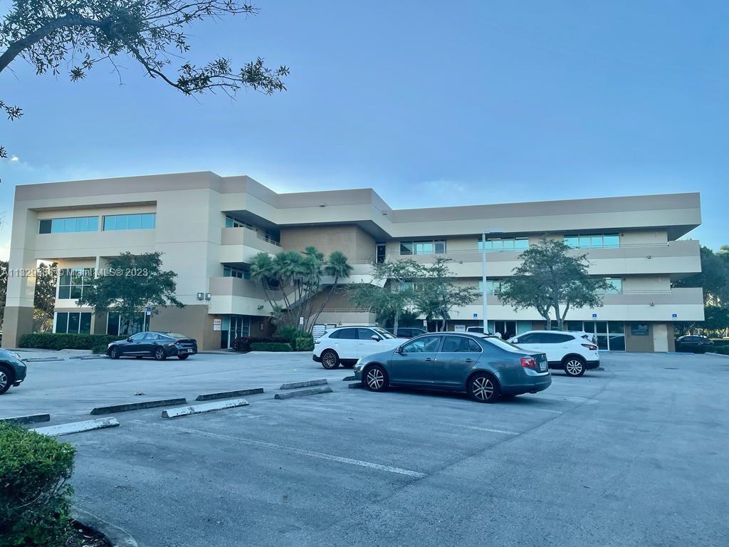 1625 N Commerce Pkwy, Weston FL 33326