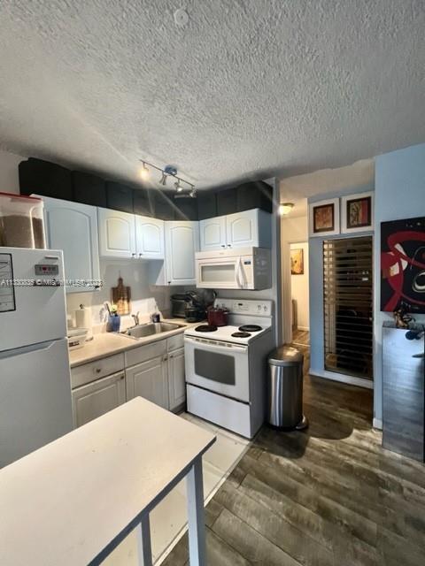 2716 NE 30th Pl # 102C, Fort Lauderdale FL 33306 photo 3