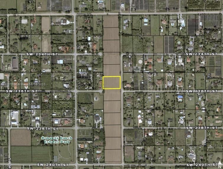 23480 SW 209th Pl, Homestead FL 33031 photo 2