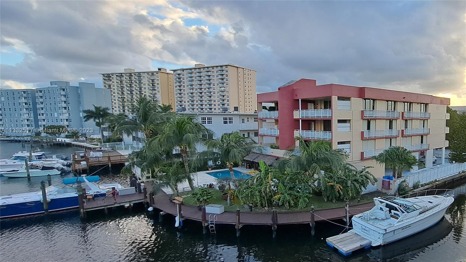 468 Golden Isles Dr # 6, Hallandale Beach FL 33009