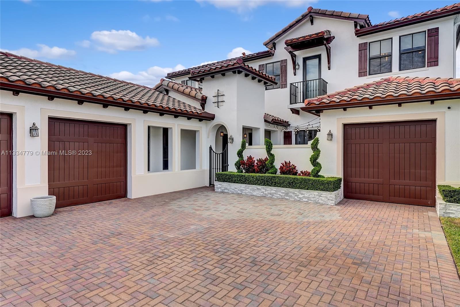 8297 NW 28 St, Cooper City FL 33024 photo 5