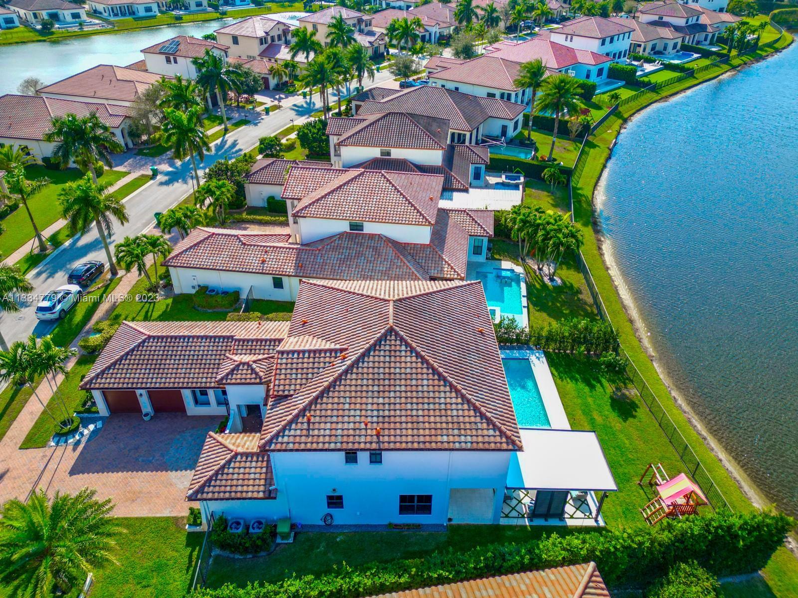 8297 NW 28 St, Cooper City FL 33024 photo 4