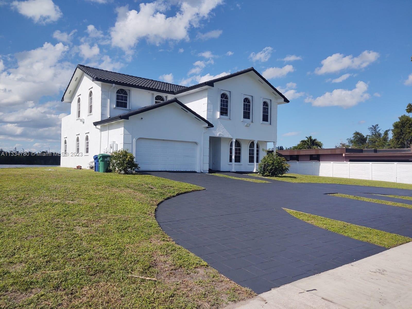 14620 NW 17th Dr, Miami FL 33167 photo 2
