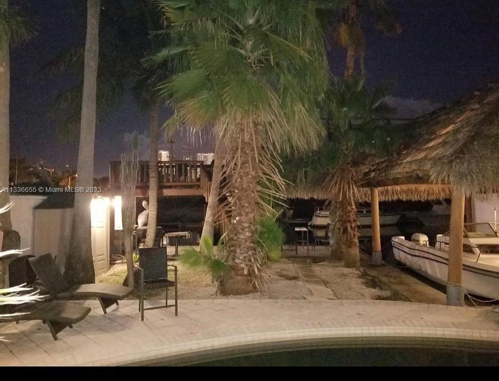 Miami, FL 33136 photo 5