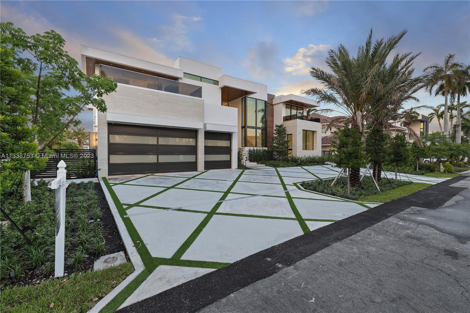 129 Nurmi Dr, Fort Lauderdale FL 33301 photo 2