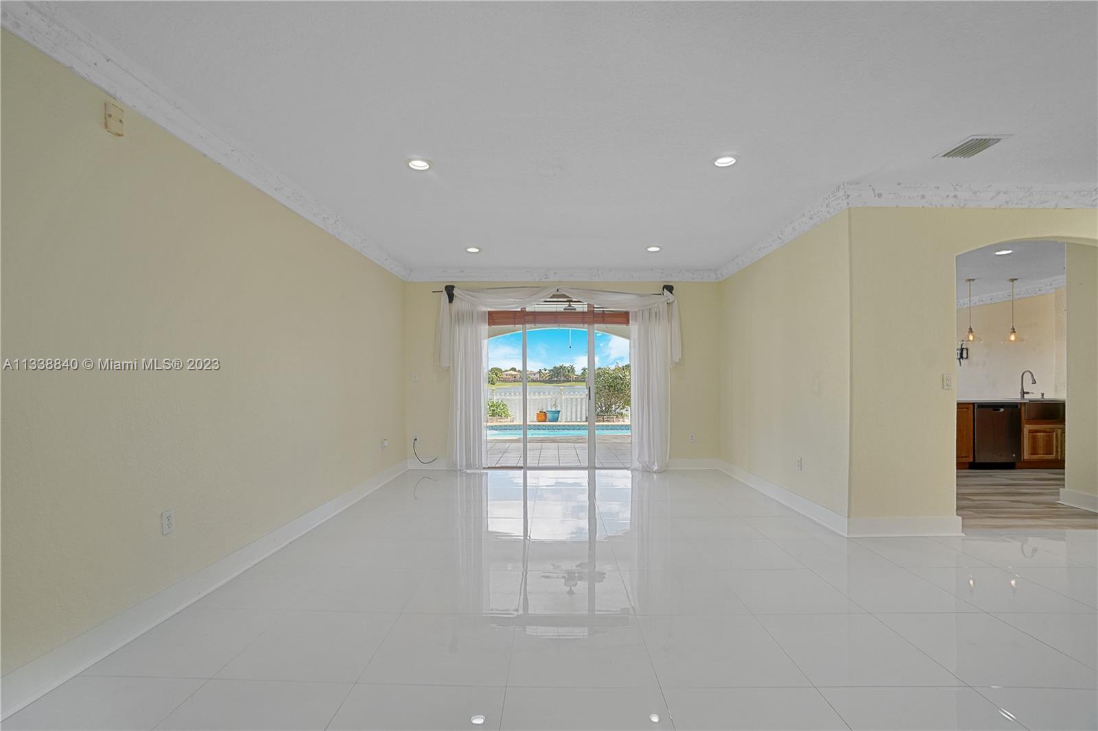 6751 SW 159th Pl, Miami FL 33193 photo 5