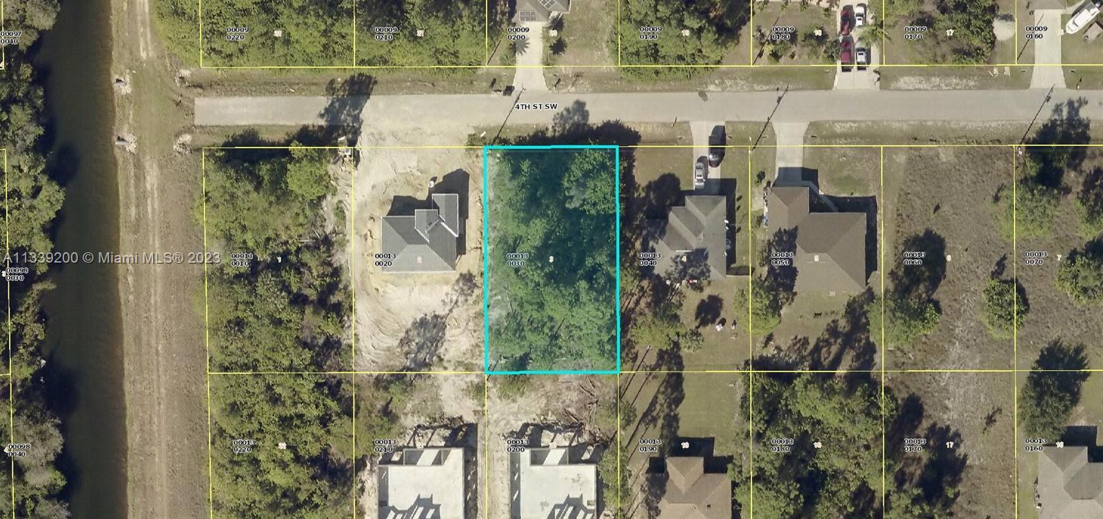 3617 SW 4th st Sw, Lehigh Acres FL 33976 photo 2