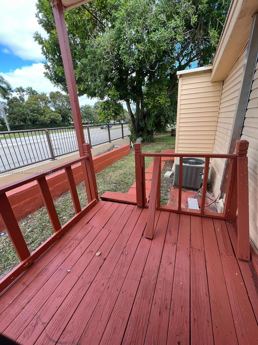 461 NW 135th Way # B, Plantation FL 33325 photo 2