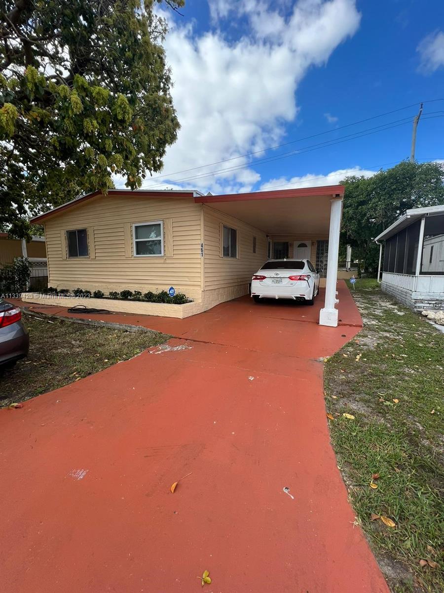 461 NW 135th Way # B, Plantation FL 33325