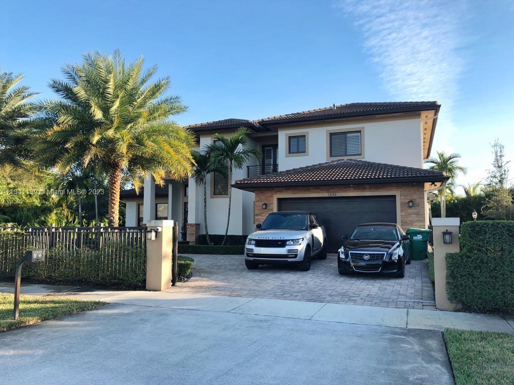 12100 NW 2nd St, Miami FL 33182 photo 2