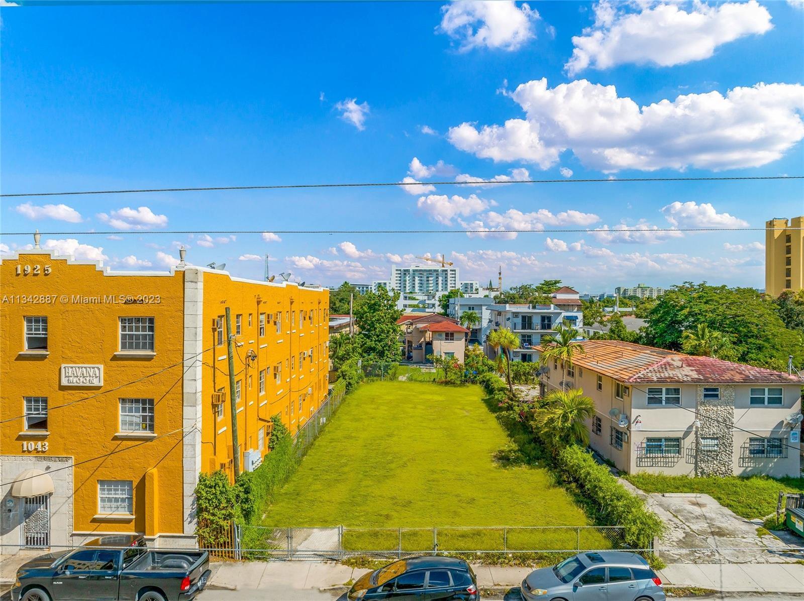 1037 NW 2nd St, Miami FL 33128 photo 4