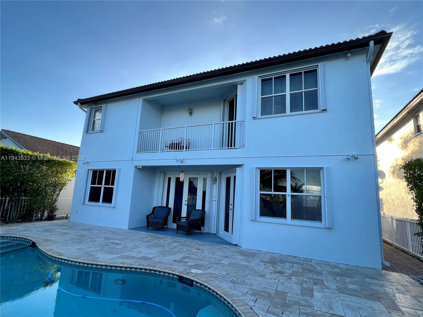 1421 SW 153rd Path, Miami FL 33194 photo 2