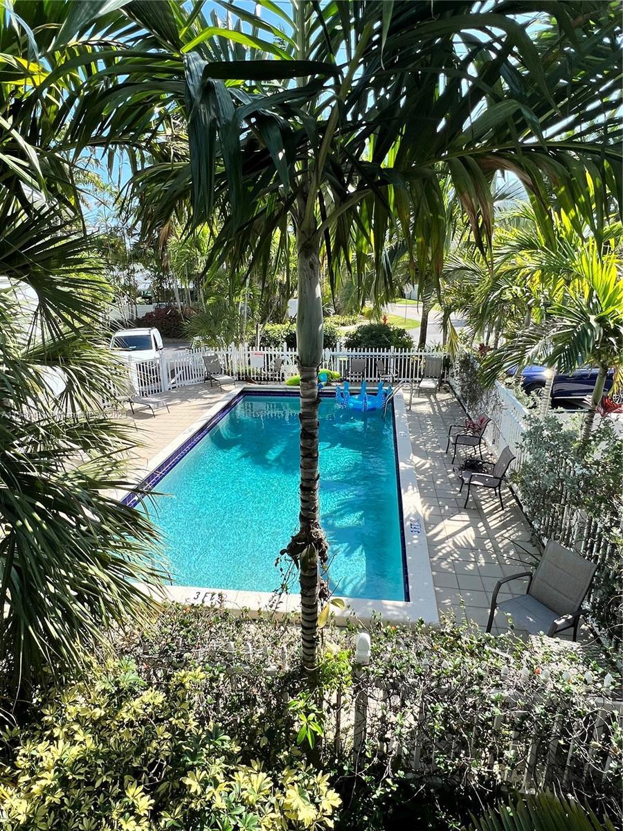 417 NE 17th Ave # 16, Fort Lauderdale FL 33301 photo 2