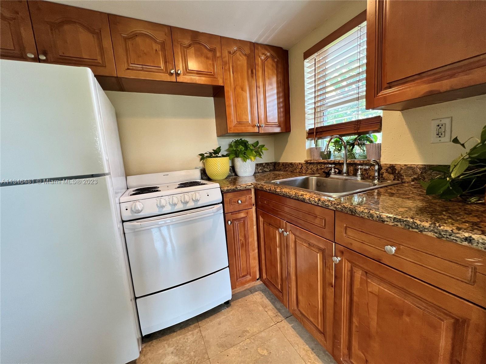 417 NE 17th Ave # 16, Fort Lauderdale FL 33301 photo 4