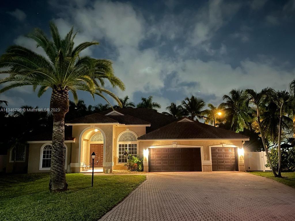 12501 NW 23rd St, Pembroke Pines FL 33028 photo 3