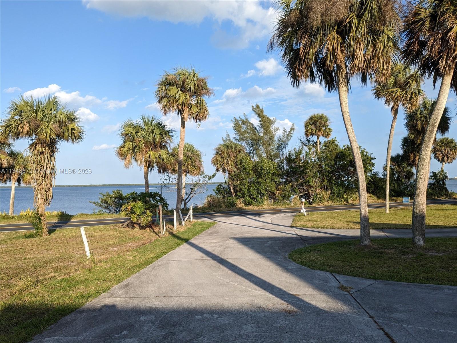 7205 S Indian River Drive Dr, Fort Pierce FL 34982 photo 2