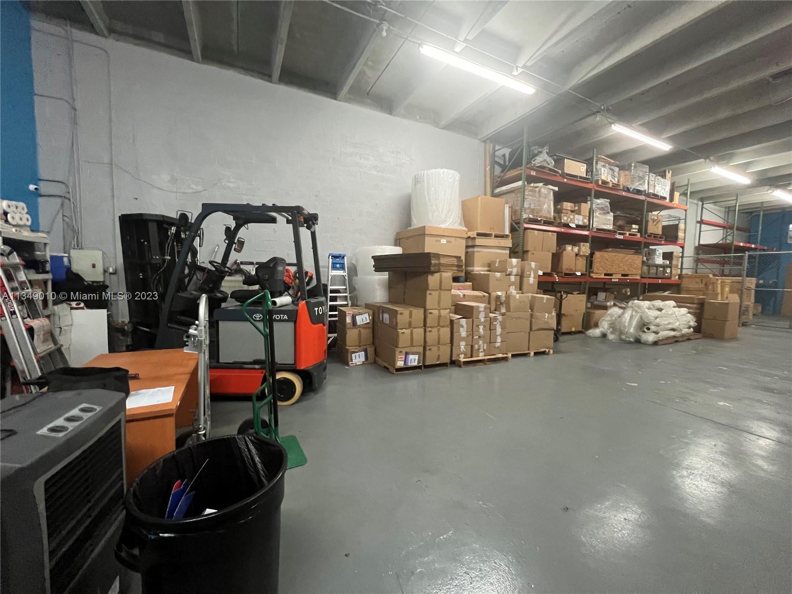 3311 NW 74th Ave # 3311, Miami FL 33122