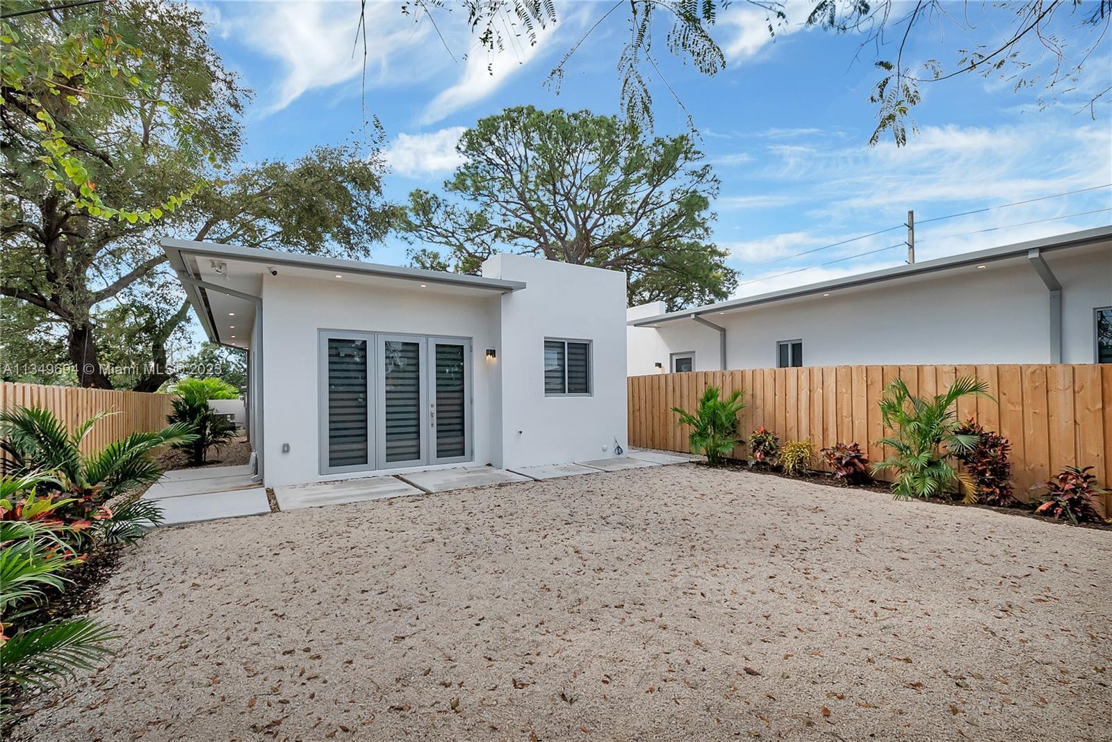 3155 NW 103 St, Miami FL 33147 photo 2