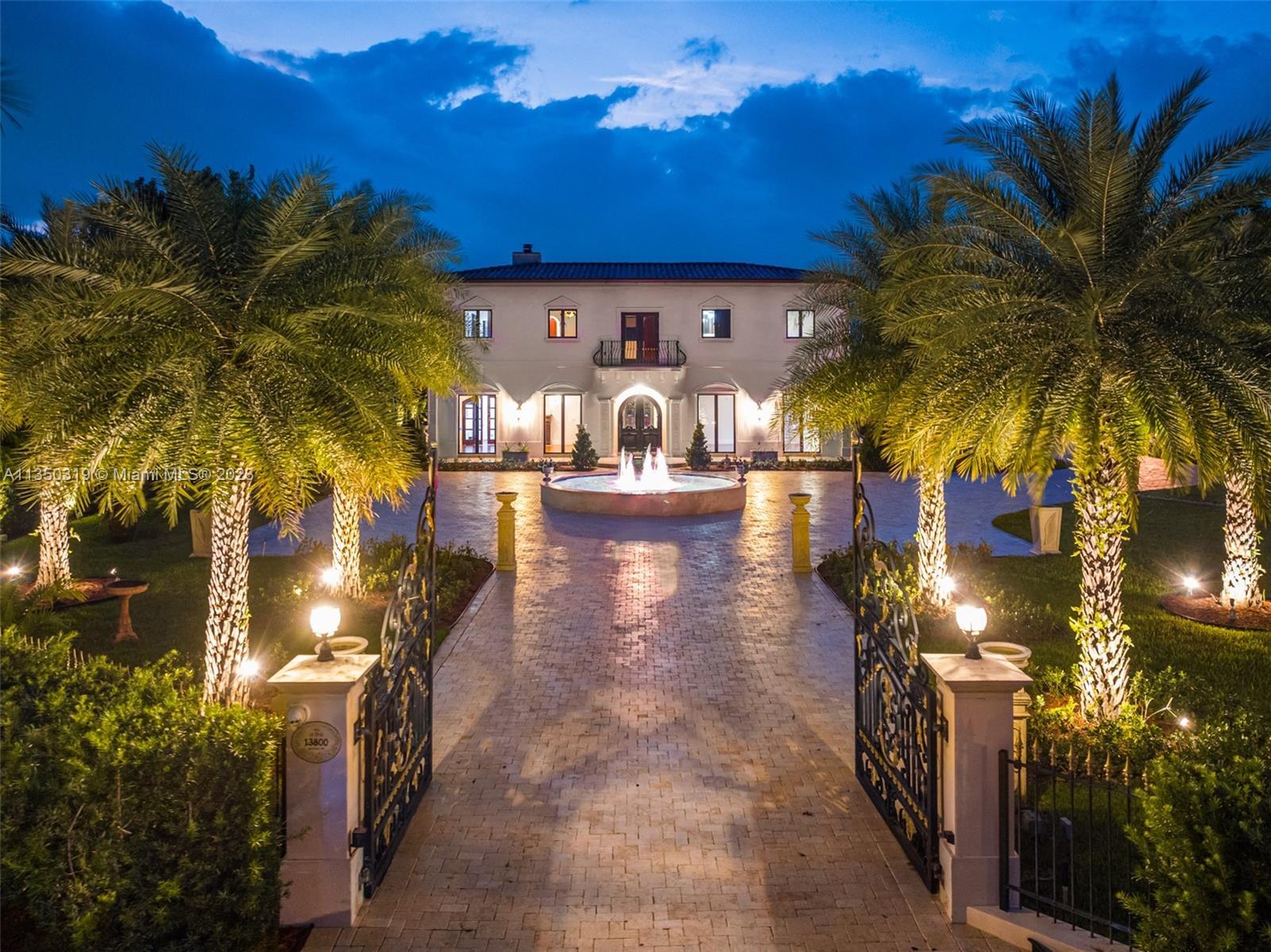 13800 Old Cutler Rd, Palmetto Bay FL 33158