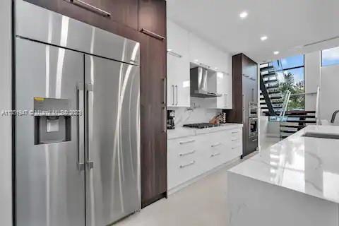 903 SW 9th Ave, Fort Lauderdale FL 33315 photo 4