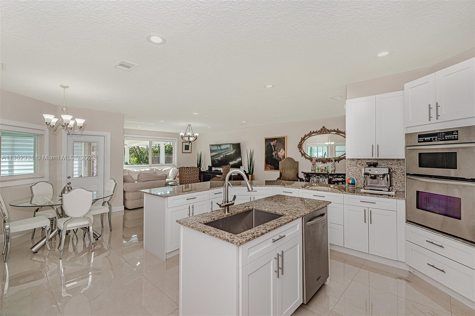 13130 N Calusa Club Dr, Miami FL 33186 photo 5