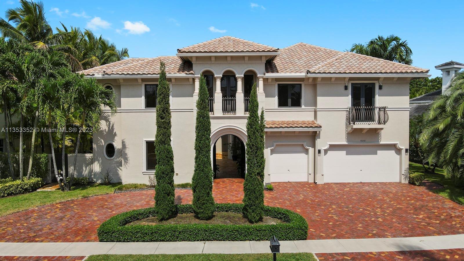 10201 Key Plum St, Plantation FL 33324