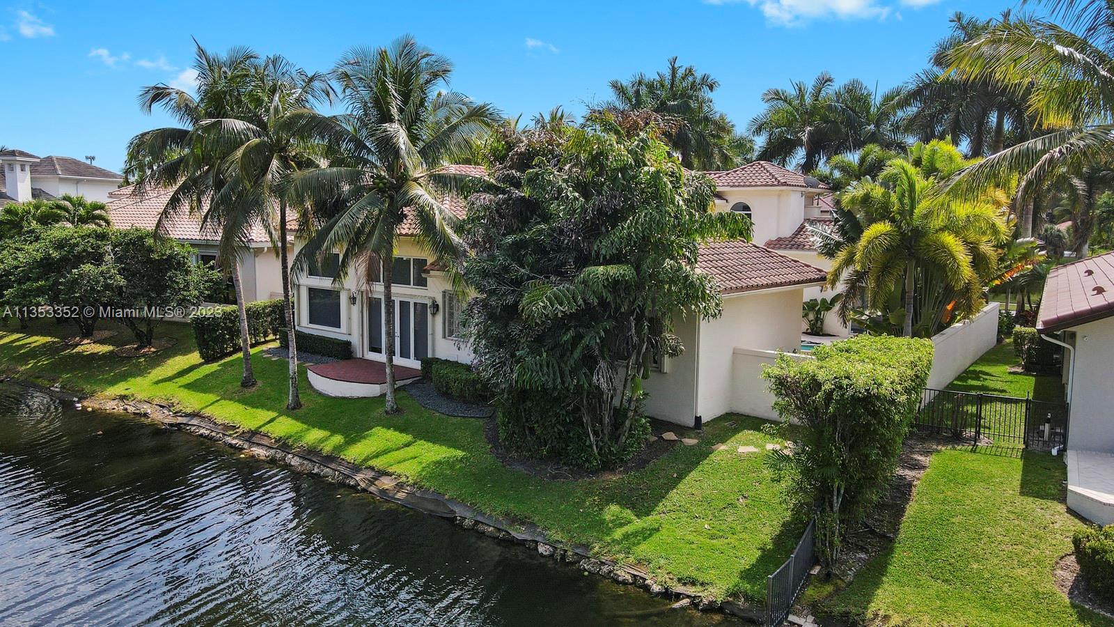 10201 Key Plum St, Plantation FL 33324 photo 4