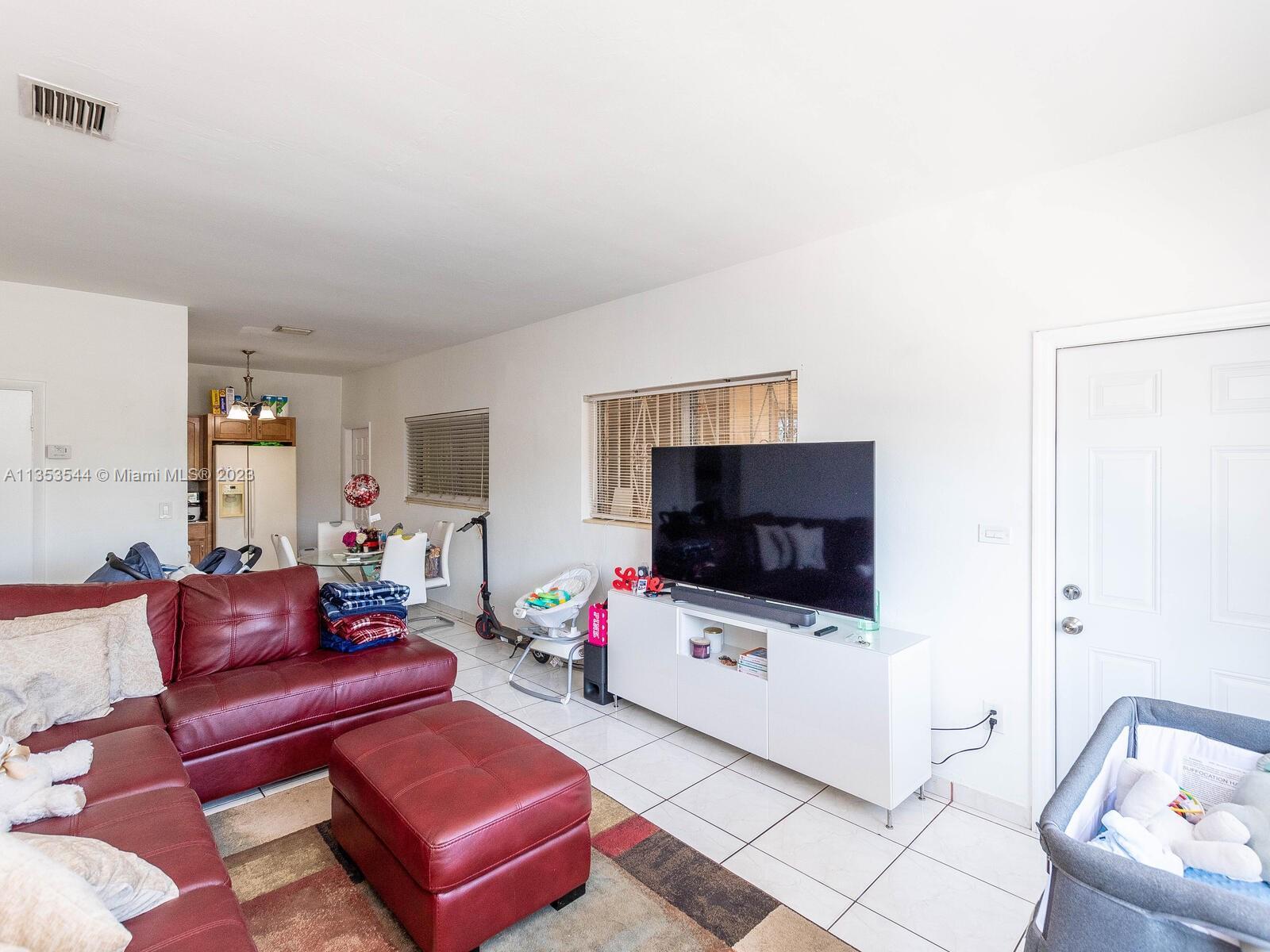2300 SW 3rd Ave # 19, Miami FL 33129 photo 2