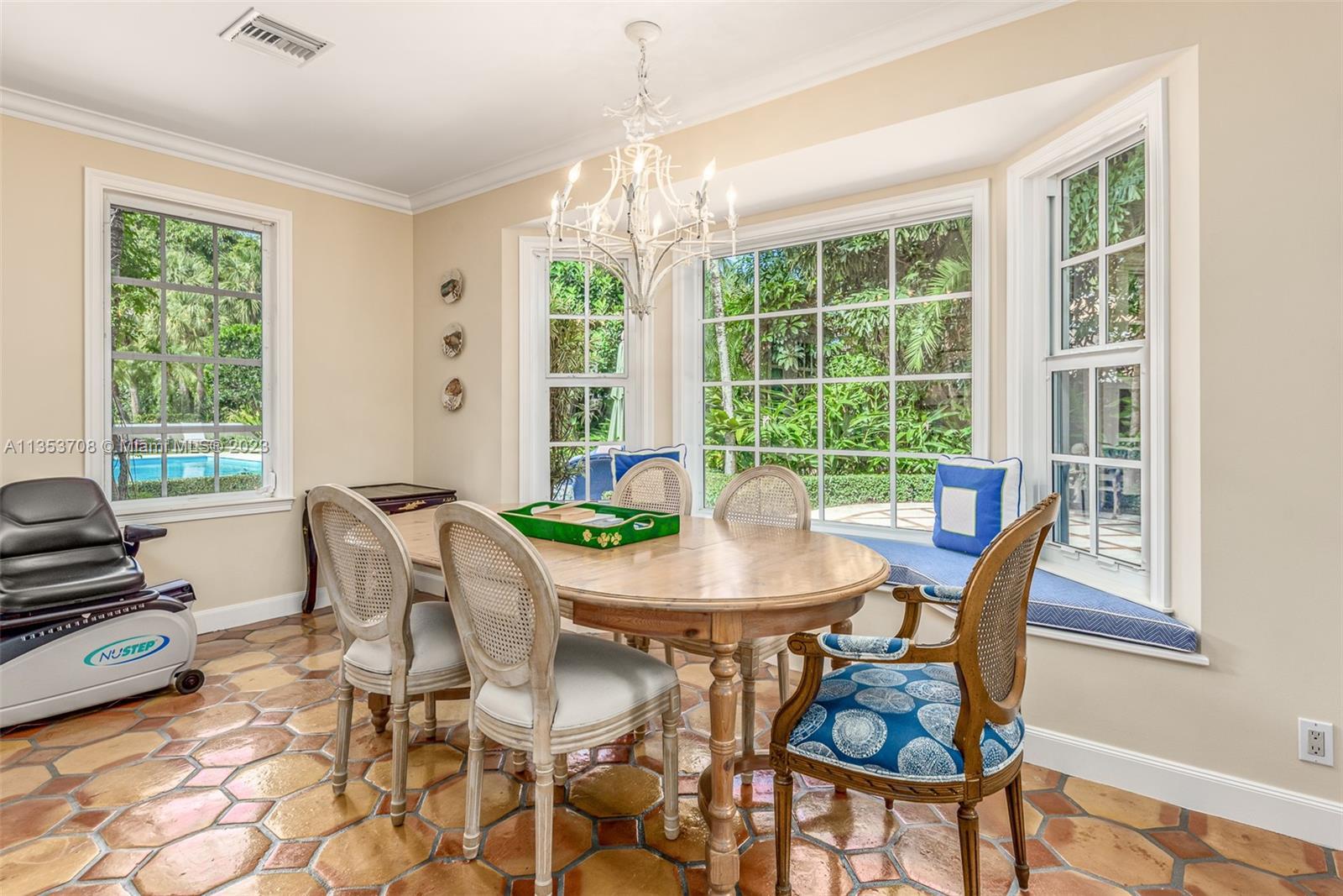 115 Gomez Rd, Jupiter Island FL 33455 photo 5