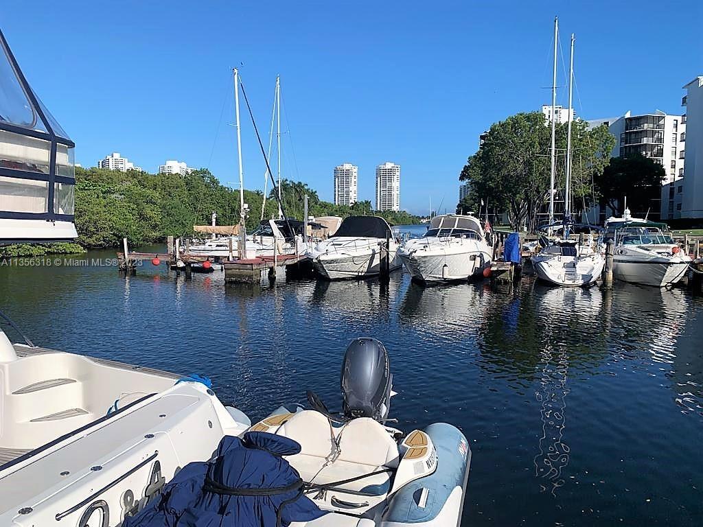 3375 N Country Club Dr, Slip 4, Aventura FL 33180 photo 2