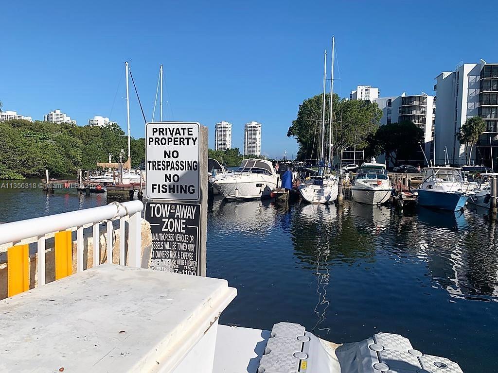 3375 N Country Club Dr, Slip 4, Aventura FL 33180 photo 3