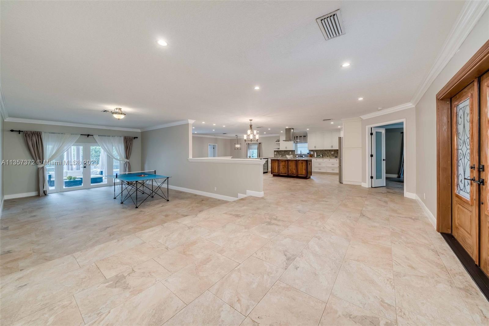 10000 NW 39th Ct, Coral Springs FL 33065 photo 2