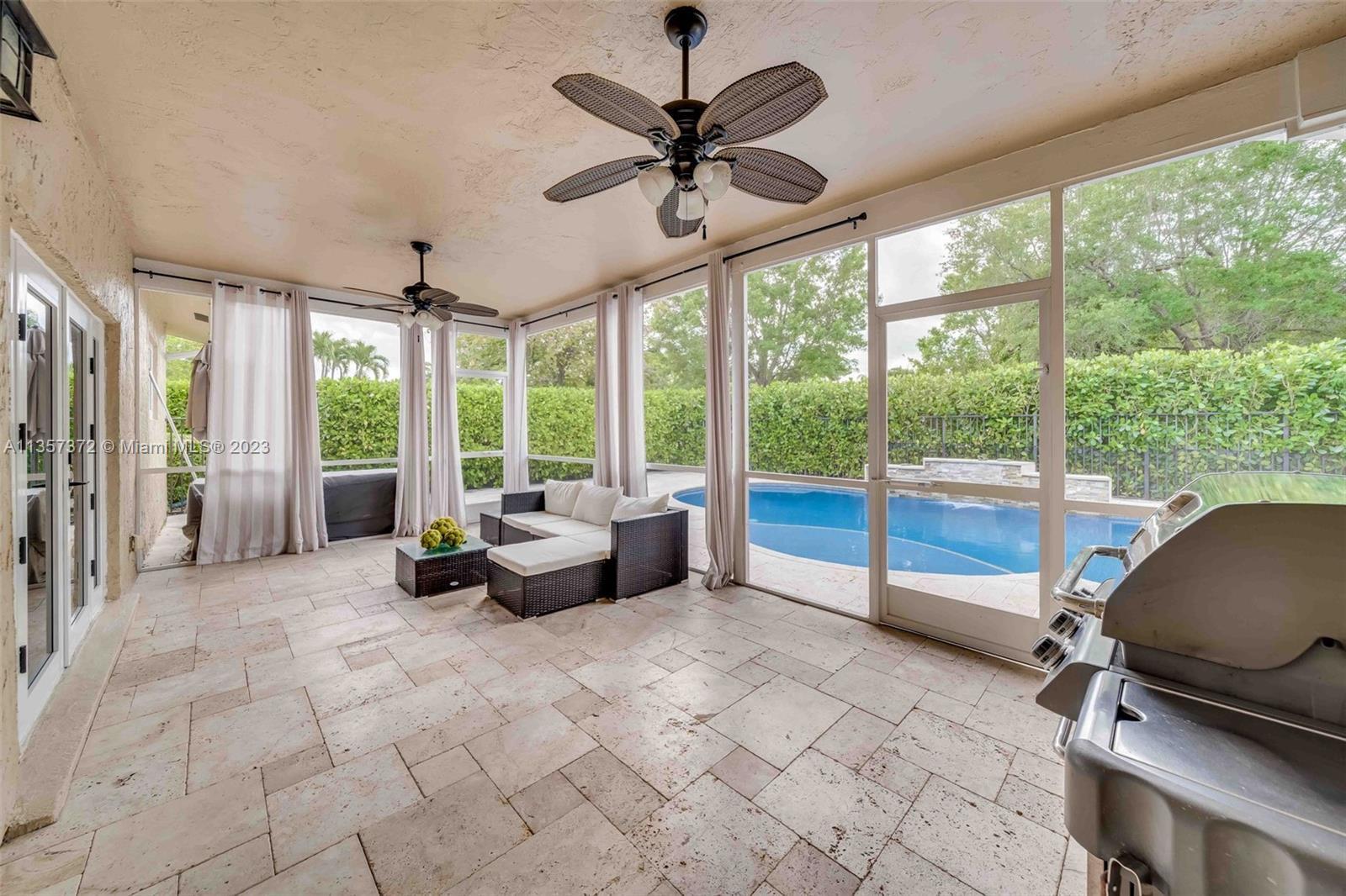 10000 NW 39th Ct, Coral Springs FL 33065