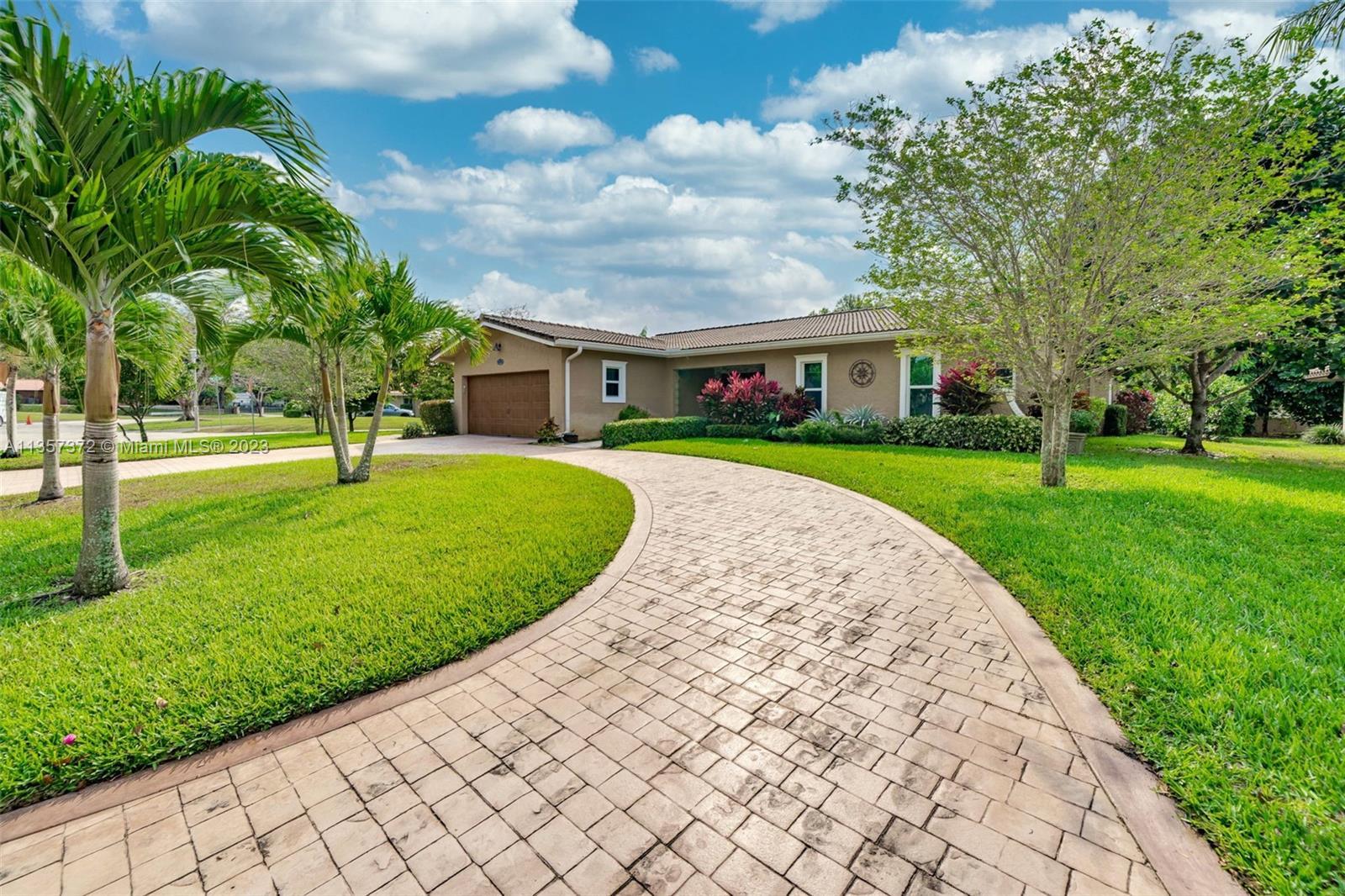10000 NW 39th Ct, Coral Springs FL 33065 photo 4